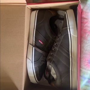 Levi’s men’s sneakers size 9
